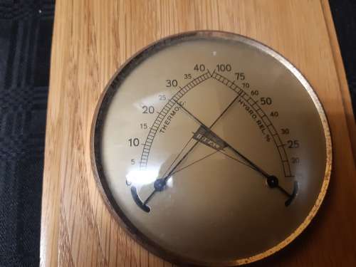 VINTAGE BAROMASTER MADE IN FRANCE MECHANICAL BAROMETER AND HYGROMETER MOUNTED IN OAK