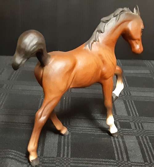 STUNNING VINTAGE BESWICK ENGLAND CERAMIC HORSE FIGURINE