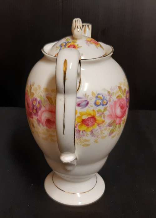 ELEGANT ROYAL ALBERT SERENA BONE CHINA COFFEE POT WITH A STUNNING FLORAL DESIGN