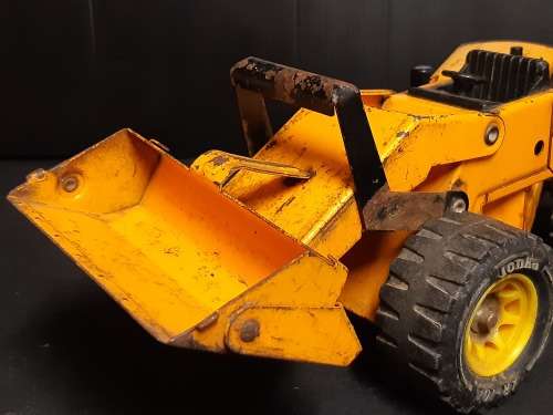 VINTAGE METAL TONKA ARTICULATING FRONT END LOADER 26 CM LONG