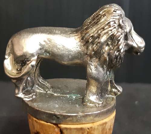 TWO VINTAGE BOTTLE STOPPERS, ONE BID FOR BOTH