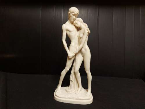 STUNNING A SANTINI FIGURINE OF TWO NUDES, MARKED ON THE PLINTH AND STANDING 32 CM TALL