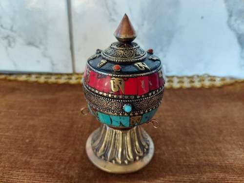 INTRICATELY DETAILED HAND CRAFTED COPPER AND BRASS TIBETAN BUDDHIST PRAYER WHEEL ON STAND