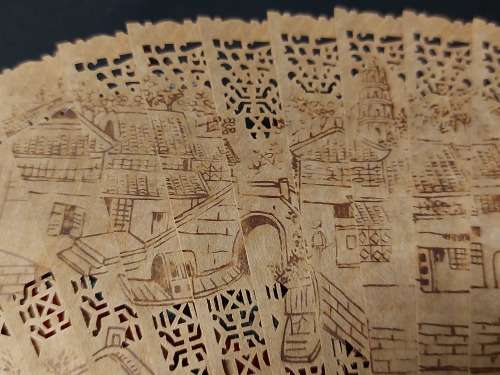 STUNNINGLY DECORATED VINTAGE ORIENTAL FAN DEPICTING AWESOME IMAGES AND BOXED WITH MARKINGS,
