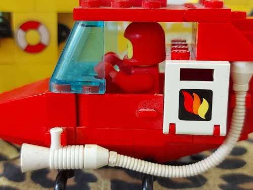 VINTAGE LEGO PAIR OF TWO HELICOPTERS, ONE BID FOR BOTH