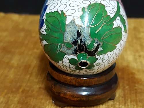 SPECTACULAR CLOISONNE EGG ON A STAND