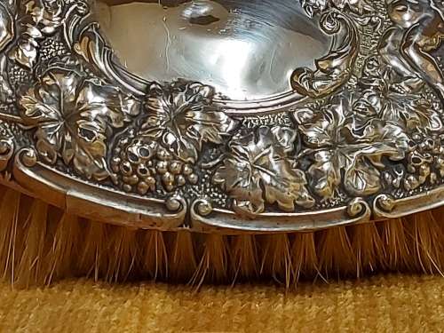 1903 ANTIQUE EDWARDIAN ERA HALLMARKED BIRMINGHAM SILVER-BACKED BRUSH