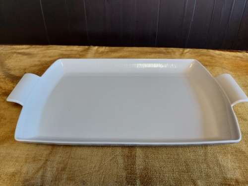 STUNNING LE CREUSET LARGE WHITE CERAMIC TWIN HANDLED RECTANGULAR PLATTER