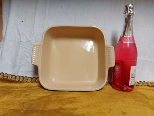 STUNNING LE CREUSET 11-43 SQUARE CERAMIC OVEN DISH IN MINT CONDITION