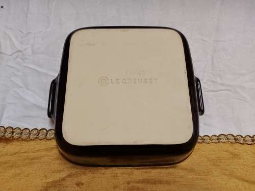 STUNNING LE CREUSET 11-43 SQUARE CERAMIC OVEN DISH IN MINT CONDITION