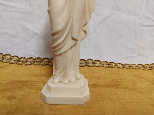 STUNNING A. SANTINI CLASSICAL SCULPTURE OF A LADY, MARKED ON  THE PLINTH AND 24 CM HIGH