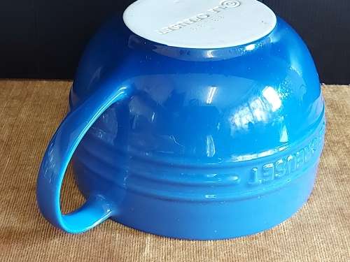 STUNNING LE CREUSET 13-39 LARGE 2.L CERAMIC MIXING JUG, TEAL AND  IN MINT CONDITION