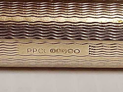 VINTAGE BOXED GOLD PARKER 51 FOUNTAIN PEN WITH A 9 ct BARREL AND A 1/10 12K ROLLED GOLD CAP