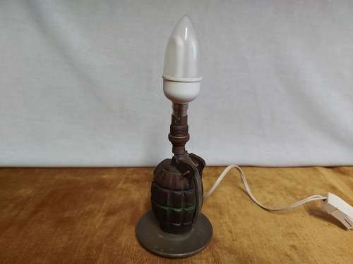 STUNNING AND QUIRKY BRONZE HAND GRENADE TABLE LAMP IN WORKING CONDITION