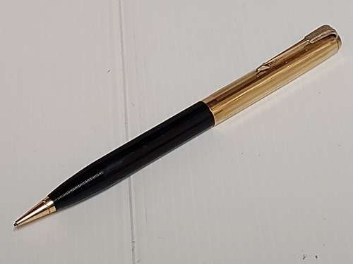 HIGHLY COLLECTIBLE VINTAGE PARKER MECHANICAL PENCIL WITH A 1/10 16K ROLLED GOLD CAP, BOXED