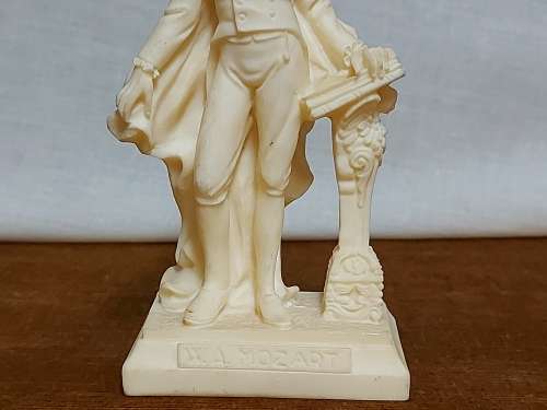 BEAUTIFUL W A MOZART CAST MARBLE FIGURINE