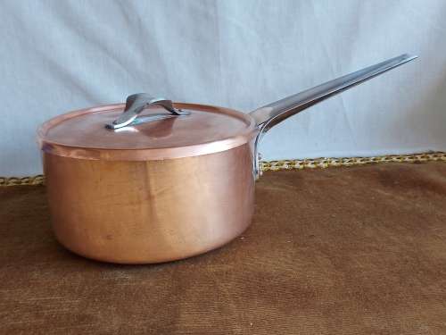 VINTAGE GEORG JENSEN TAVERNA DESIGN SOLID, THICK COPPER PAN HANDLED, LIDDED POT WITH A SILVER LINING