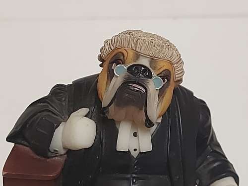 AWESOME VINTAGE ROBERT HARROP DESIGNS DOGGIE PEOPLE BULLDOG BARRISTER