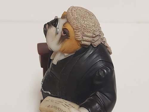 AWESOME VINTAGE ROBERT HARROP DESIGNS DOGGIE PEOPLE BULLDOG BARRISTER