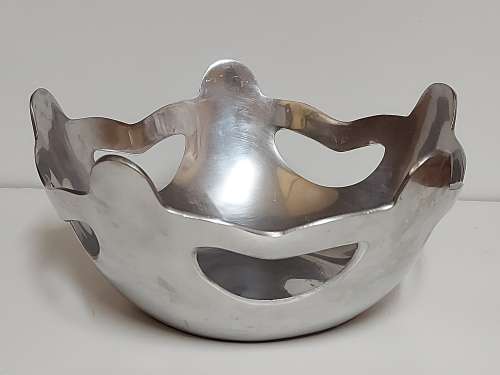 STUNNING FUNCTIONAL ART CAST ALUMINIUM  BOWL