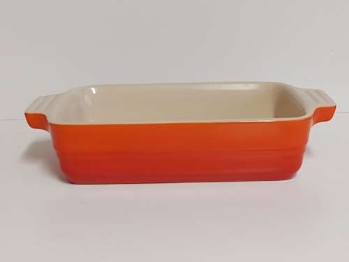 STUNNING LE CREUSET CERAMIC RECTANGULAR OVEN DISH IN MINT CONDITION