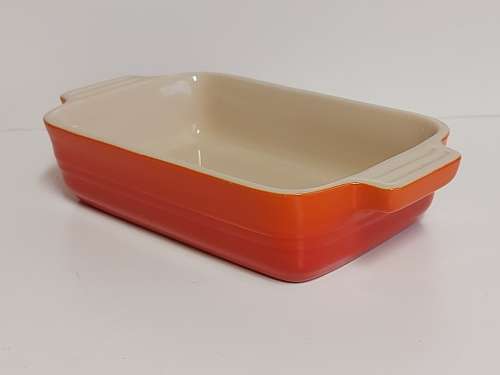 STUNNING LE CREUSET CERAMIC RECTANGULAR OVEN DISH IN MINT CONDITION