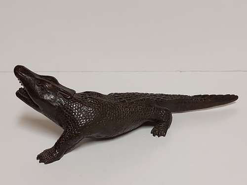 AWESOME BRONZE SCULPTURE OF A CROCODILE IN GREAT CONDITION