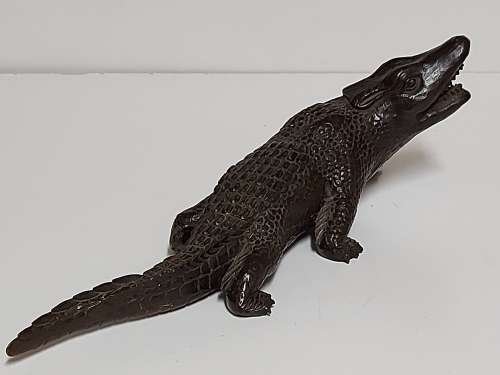 AWESOME BRONZE SCULPTURE OF A CROCODILE IN GREAT CONDITION