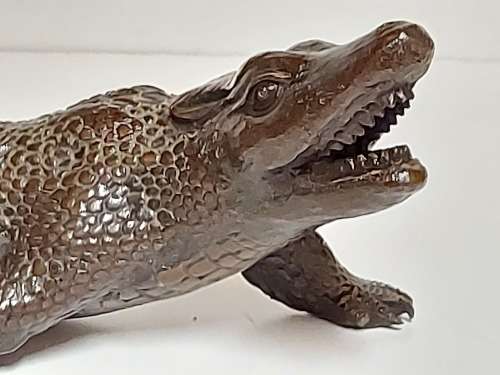 AWESOME BRONZE SCULPTURE OF A CROCODILE IN GREAT CONDITION