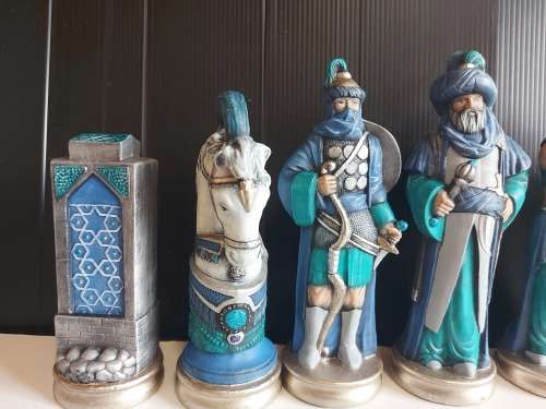 GREAT FIND!  ARABIAN NIGHTS COLOURFUL CERAMIC CHESS SET WITH FAIRLY LARGE PIECES, NO BOARD