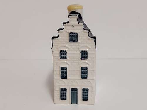 HIGHLY COLLECTIBLE BLUE DELFTS KLM HOUSE NO 34, SEALED AND FULL