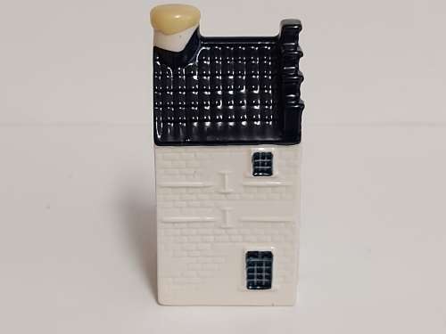 HIGHLY COLLECTIBLE BLUE DELFTS KLM HOUSE NO 34, SEALED AND FULL