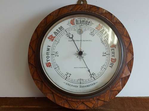 AMAZING FIND! LARGE SOLID OAK CARVED LLOYD, PAYNE AND AMIEL, MANCHESTER ANEROID BAROMETER