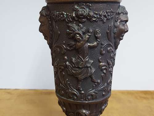 VINTAGE ITALIAN PELTRATO 95% (PEWTER) TALL PITCHER, SOLID AND HEAVY CONSTRUCTION