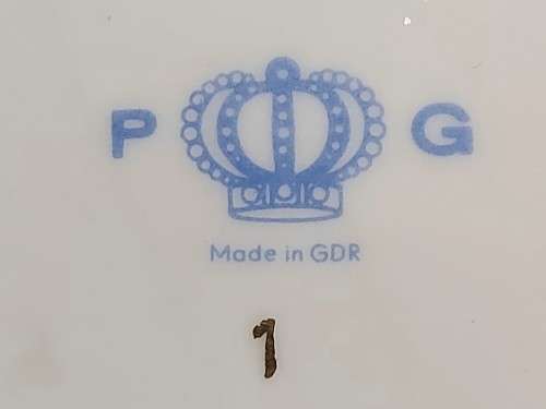 BEAUTIFUL VINTAGE 1970'S P G GDR (EAST GERMANY) OVAL TWIN HANDLED DISH