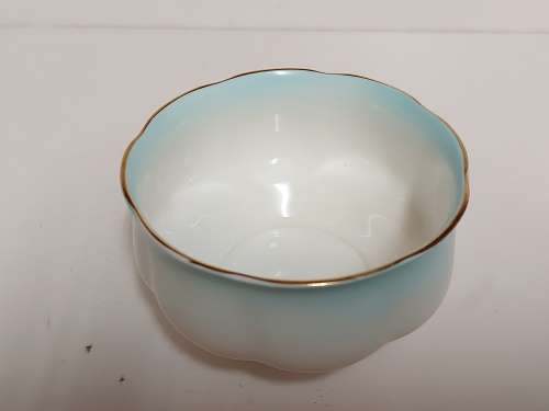 AWESOME VINTAGE 1950-1970 ROYAL ALBERT RAINBOW BONE CHINA SUGAR BOWL IN MINT CONDITION