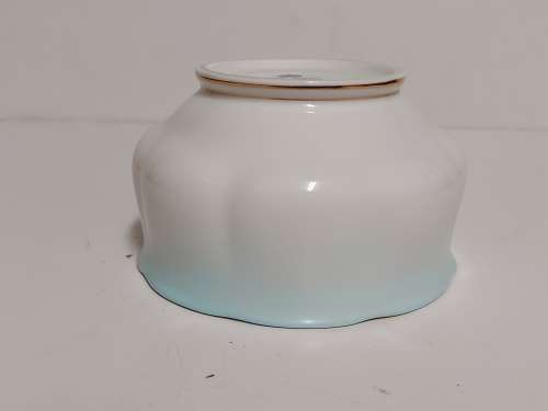 AWESOME VINTAGE 1950-1970 ROYAL ALBERT RAINBOW BONE CHINA SUGAR BOWL IN MINT CONDITION