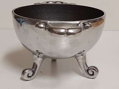 AWESOME FUNCTIONAL ART VINTAGE SMALL PEWTER FOOTED BOWL