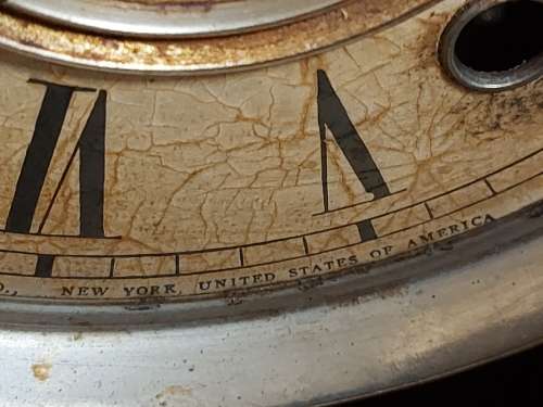 VINTAGE ANSONIA MANTLE CLOCK WITH KEY AND PENDULUM , MADE IN THE USA AND IN A WORKING CONDITION
