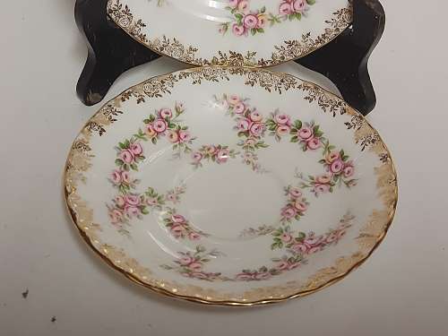 VINTAGE ROYAL ALBERT DIMITY ROSE BONE CHINA TEA TRIO