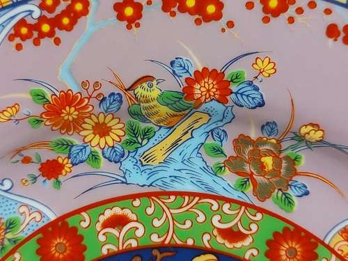 GENUINE IMPERIAL KYOTO IMARI PLATE IN AN MINT CONDITION