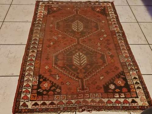 VINTAGE PURE WOOL HAND WOVEN PERSIAN CARPET