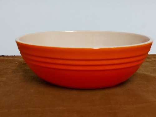 AWESOME LARGE LE CREUSET CERAMIC OVEN DISH IN A MINT CONDITION