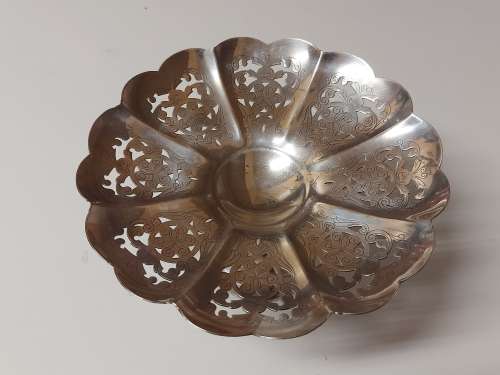 STUNNING VINTAGE MAYFLOWER BY PARAMOUNT SILVER PLATED EPNS PEDESTAL DISH