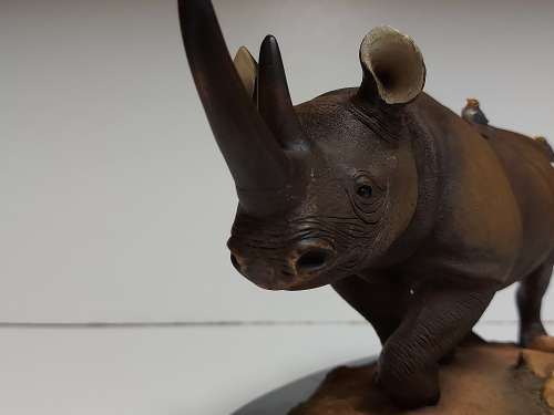RARE LIMITED EDITION 428 OF 500 FEATHERS OF KNYSNA WILDLIFE HAND CRAFTED RHINOCEROS