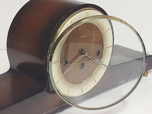 VINTAGE HERMLE MANTEL CLOCK IN WORKING CONDITION, MADE IN GERMANY AND WITH A  KEY