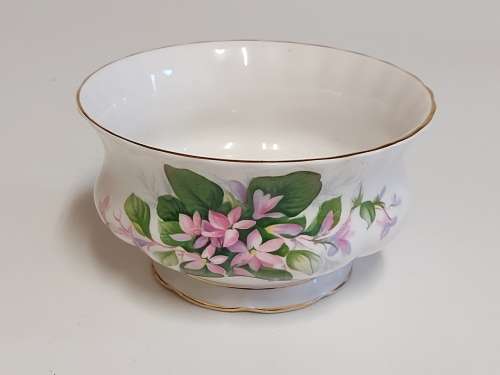 VINTAGE ROYAL ALBERT BONE CHINA MAYFLOWER SUGAR BOWL