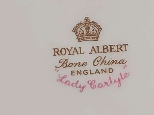 VINTAGE ROYAL ALBERT BONE CHINA LADY CARLYLE TWIN HANDLED CAKE PLATTER