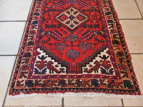 AWESOME PURE WOOL HAND KNOTTED PERSIAN CARPET IN GREAT CONDITION, 1.22 METRES X 64 CM