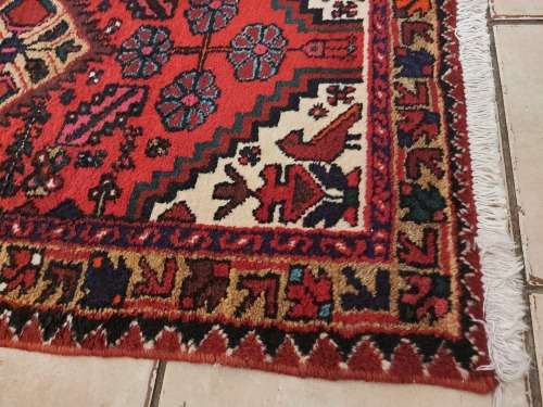 AWESOME PURE WOOL HAND KNOTTED PERSIAN CARPET IN GREAT CONDITION, 1.22 METRES X 64 CM